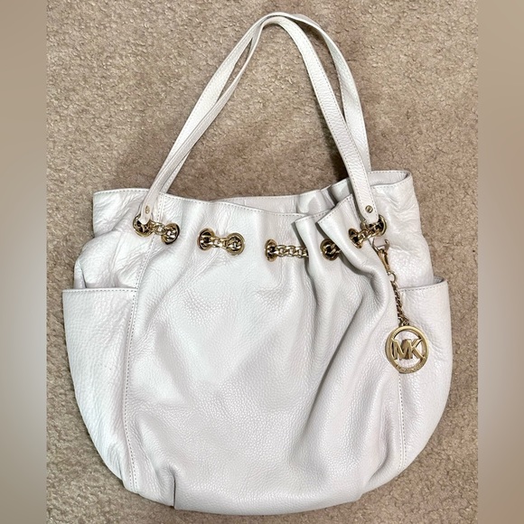 Michael Kors Chain Hobo - Picture 2 of 8